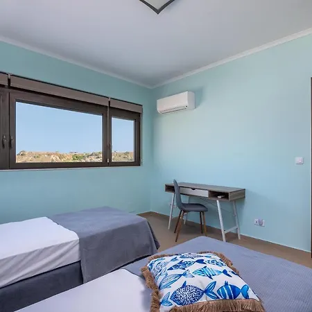 Acro Villa