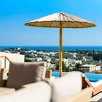 Acro Villa Afándu